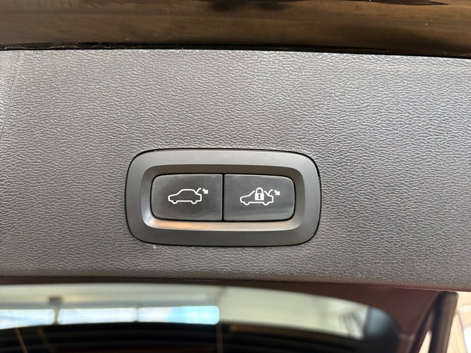 Volvo XC40 P6 ReCharge Ultimate 5d