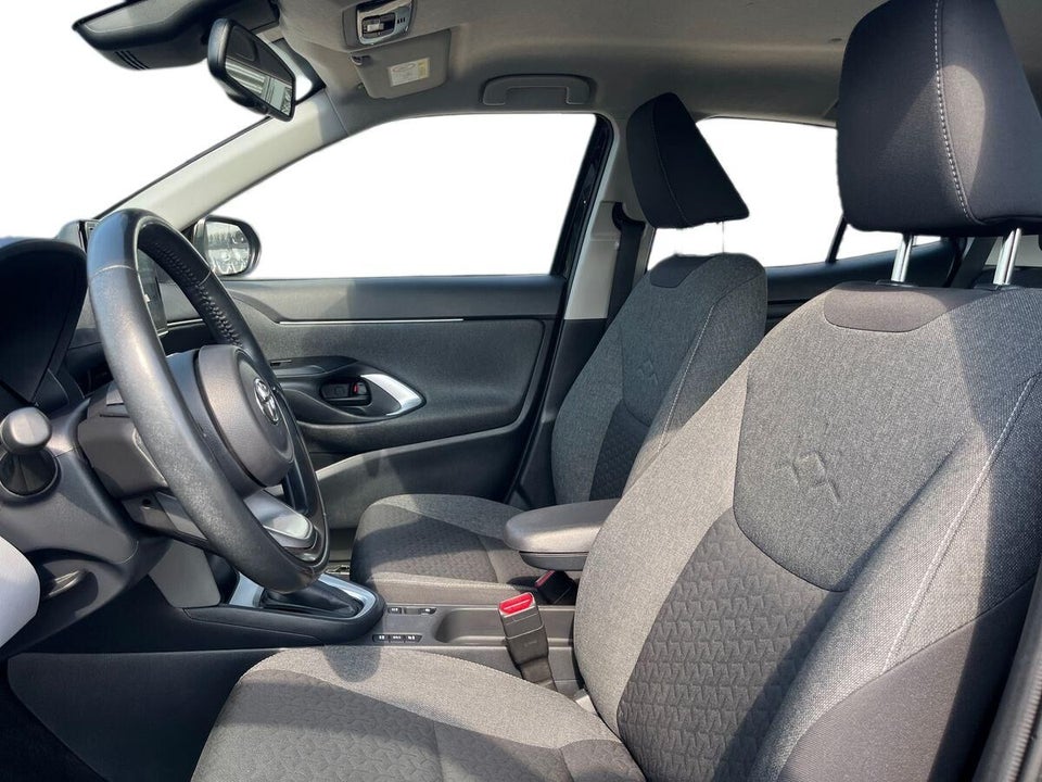 Toyota Yaris Cross 1,5 Hybrid Active Tech+ e-CVT 5d