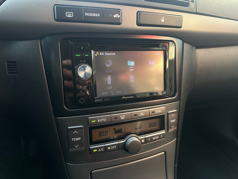 Toyota Avensis 1,8 VVT-i Sol stc. 5d