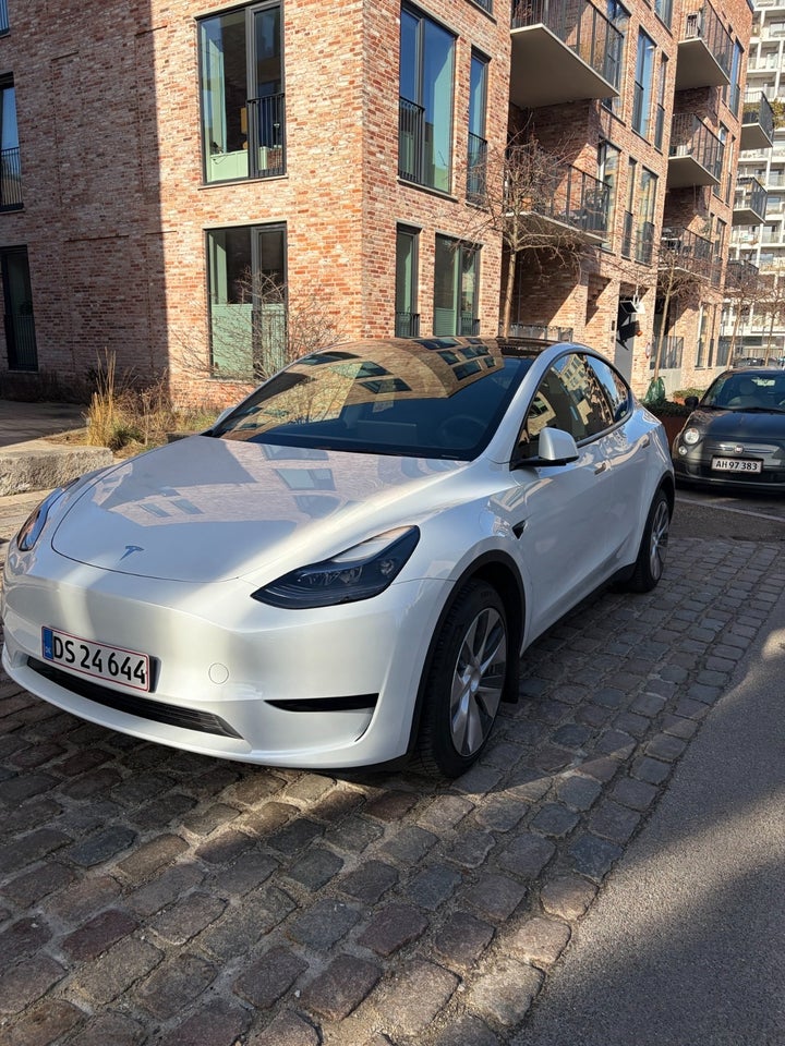 Tesla Model Y RWD 5d