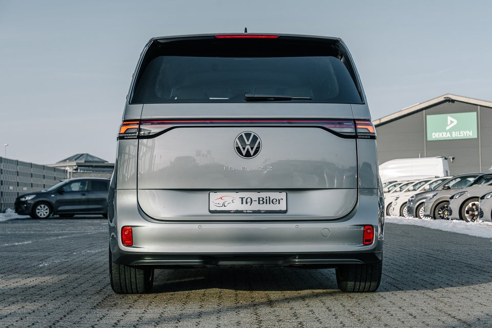 VW ID.Buzz 77 Pro SWB 5d