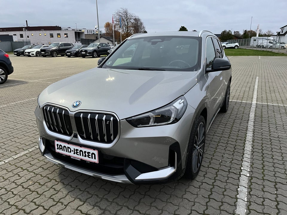 BMW iX1 xDrive30 X-Line 5d