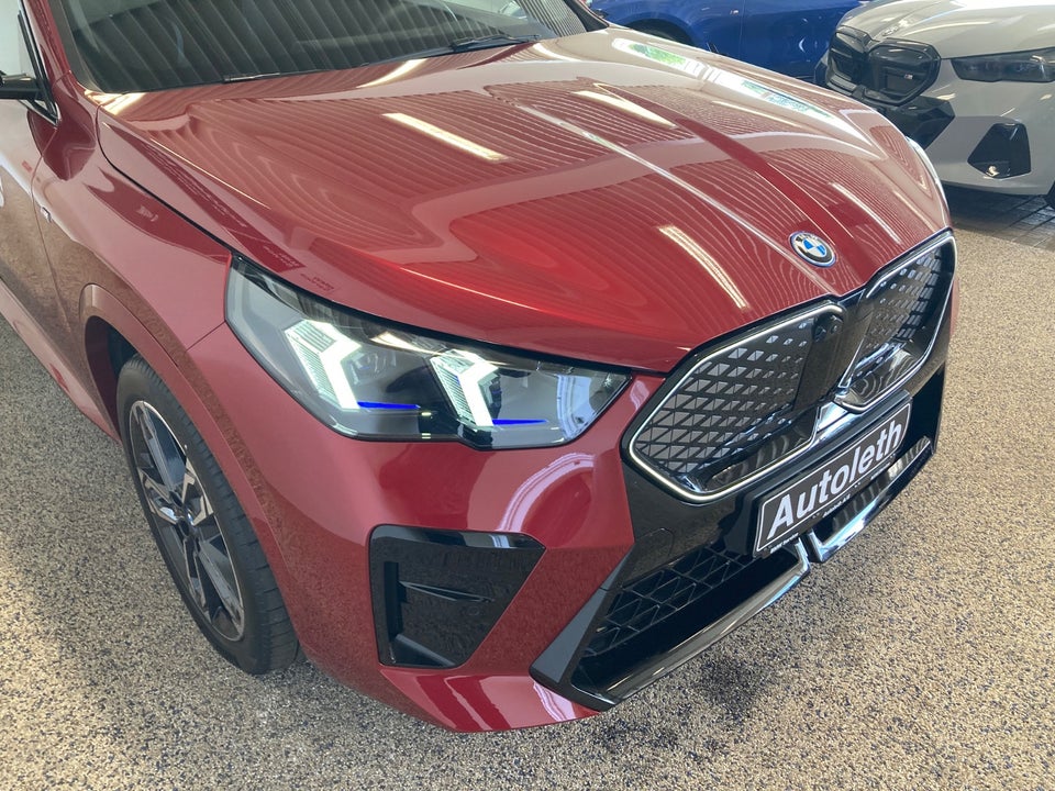 BMW iX2 xDrive30 M-Sport 5d