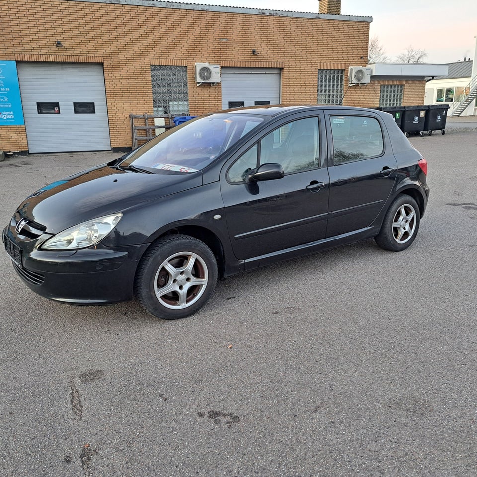 Peugeot 307 2,0 Griffe 5d