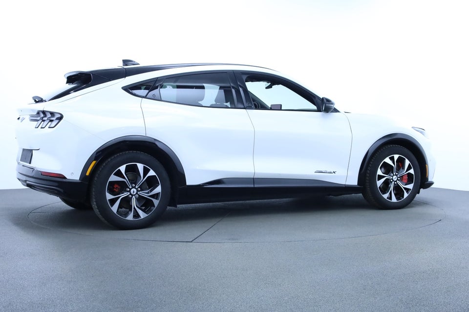 Ford Mustang Mach-E 91 Extended Range AWD 5d