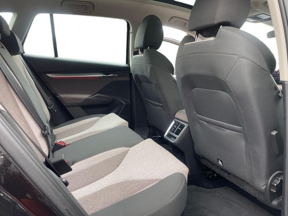 Skoda Enyaq 60 iV Selection Lodge 5d