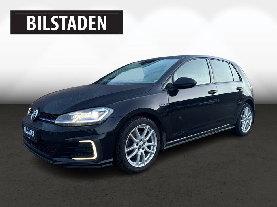 VW Golf VII 1,4 GTE DSG 5d
