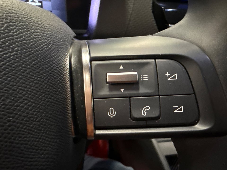 Citroën ë-C4 X 50 Shine 4d