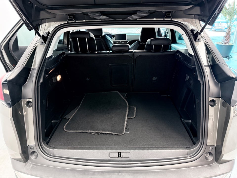 Peugeot 3008 1,2 e-THP 130 Allure 5d