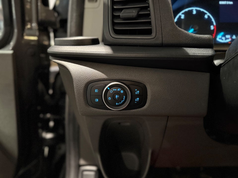 Ford Transit Custom Kombi 320S 2,0 TDCi 130 Trend aut.