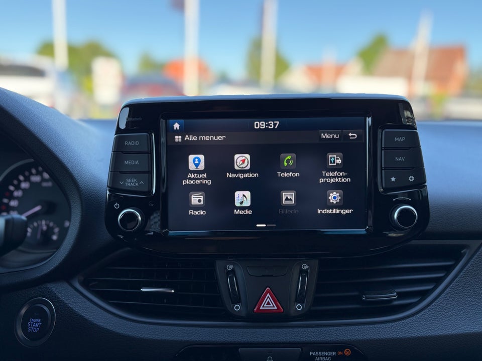 Hyundai i30 1,4 T-GDi Premium stc. DCT 5d