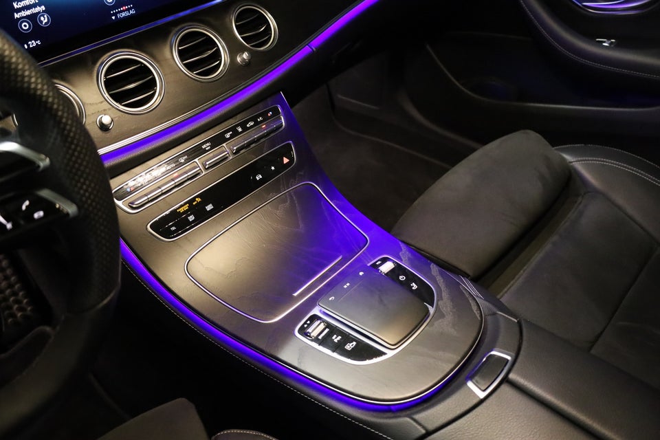 Mercedes E300 e 2,0 AMG Line stc. aut. 5d