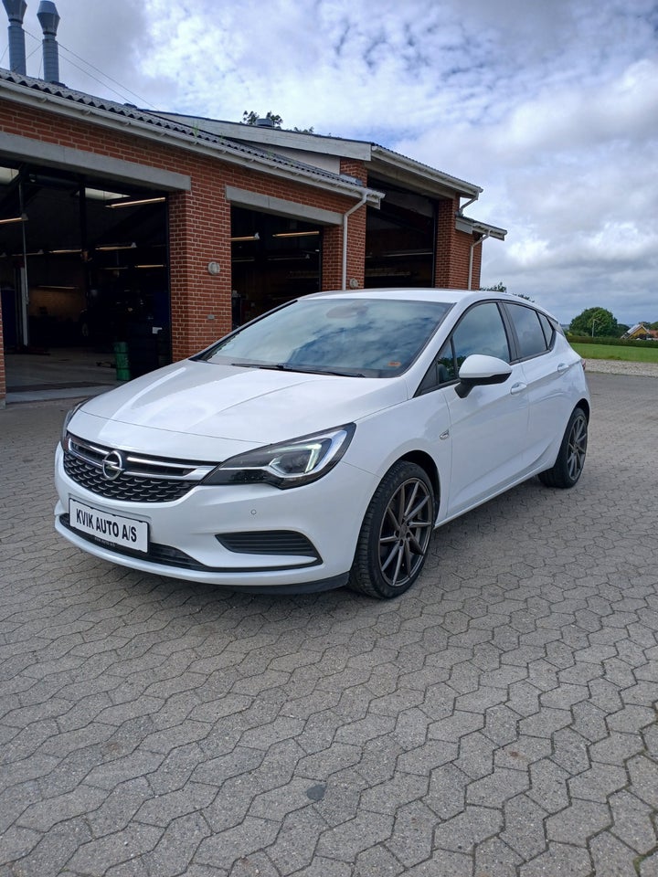 Opel Astra 1,0 T 105 Enjoy 5d