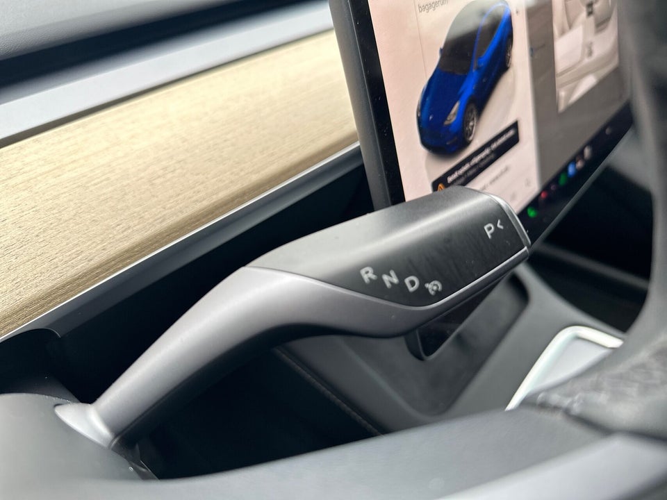 Tesla Model Y RWD 5d