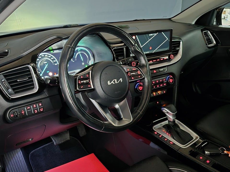 Kia XCeed 1,6 PHEV Upgrade DCT 5d