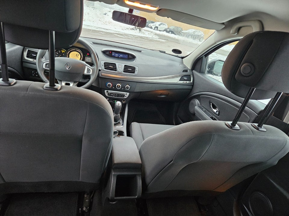 Renault Megane III 1,5 dCi 90 Expression 5d