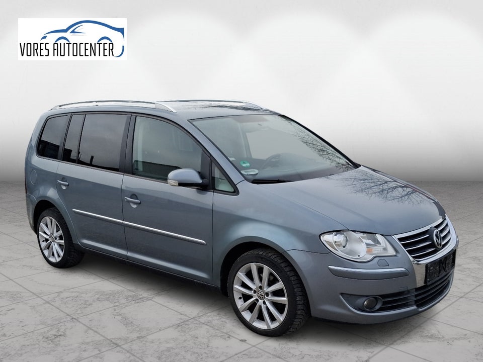 VW Touran 2,0 TDi 140 Trendline DSG 5d