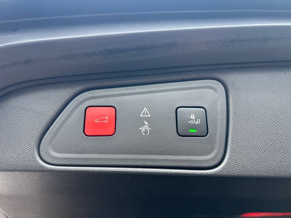 Peugeot 3008 1,6 Hybrid4 GT Line EAT8 5d