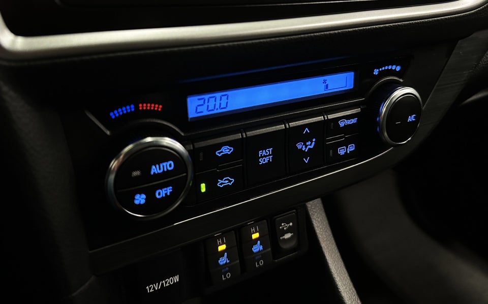 Toyota Auris 1,6 T2+ 5d