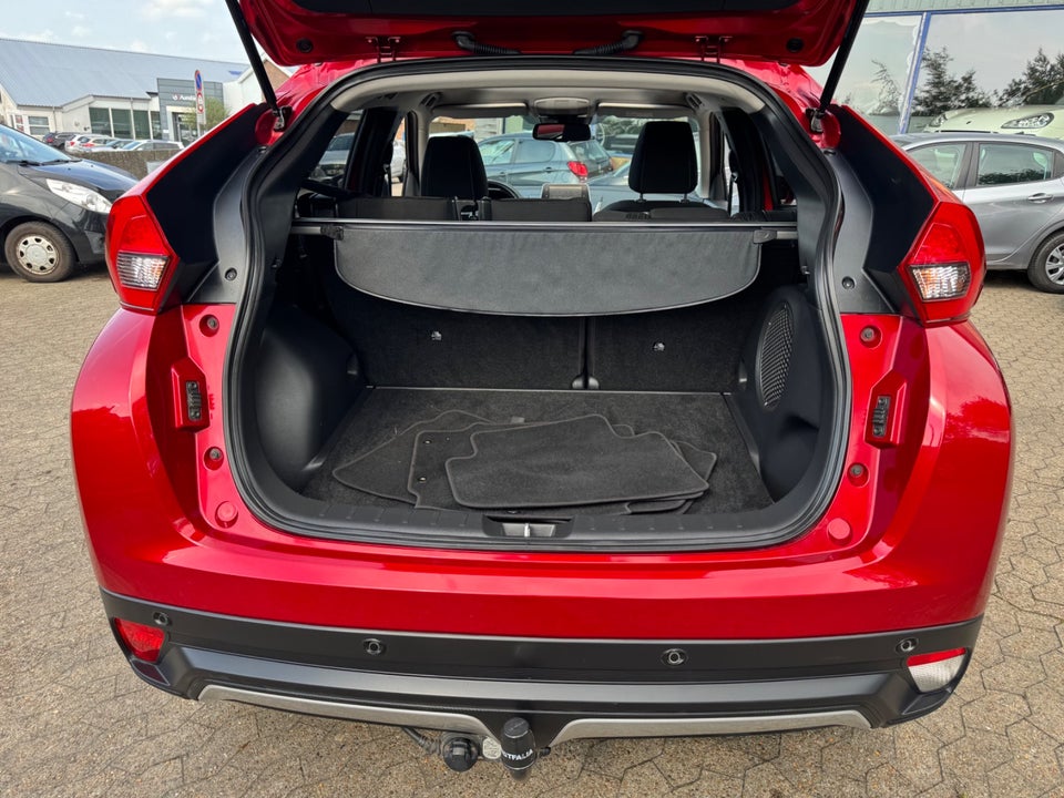 Mitsubishi Eclipse Cross 1,5 T 163 Intense+ CVT 5d