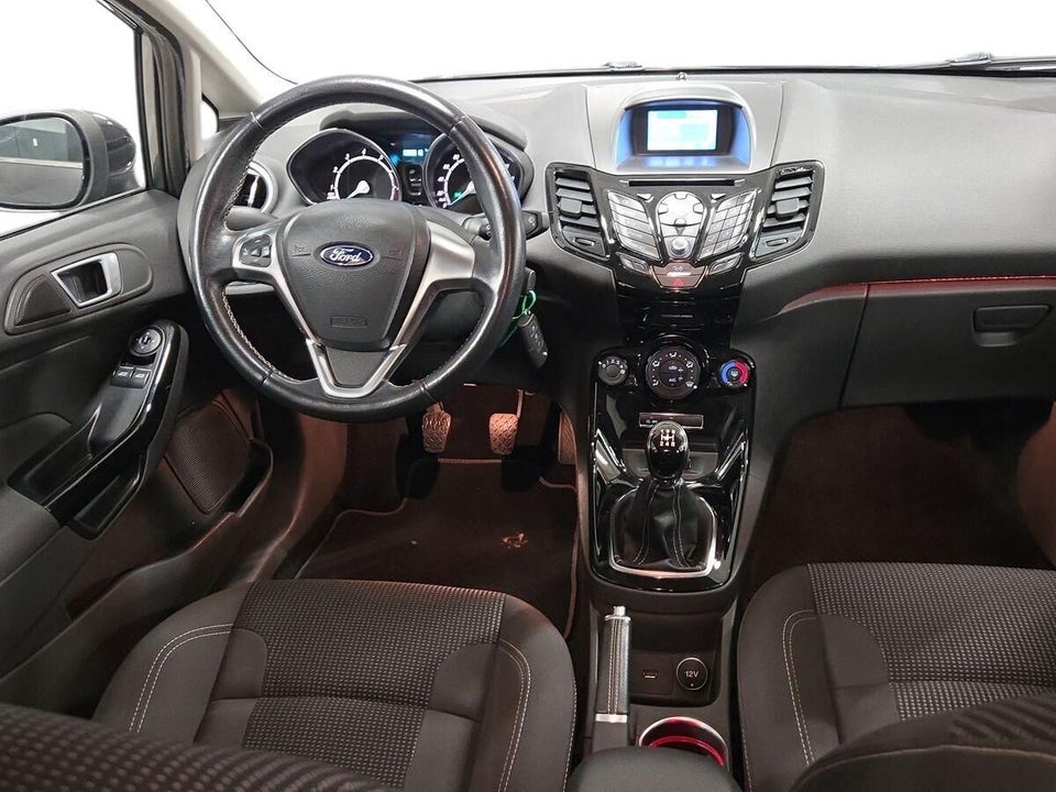 Ford Fiesta 1,0 EcoBoost Titanium 5d