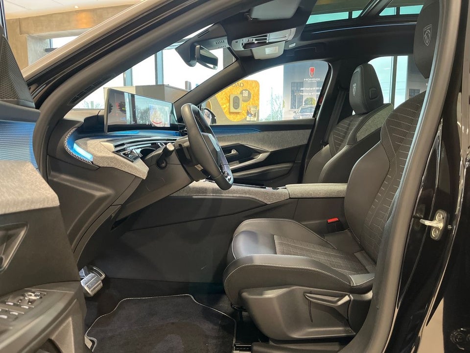 Peugeot e-5008 77 GT Pack 7prs 5d