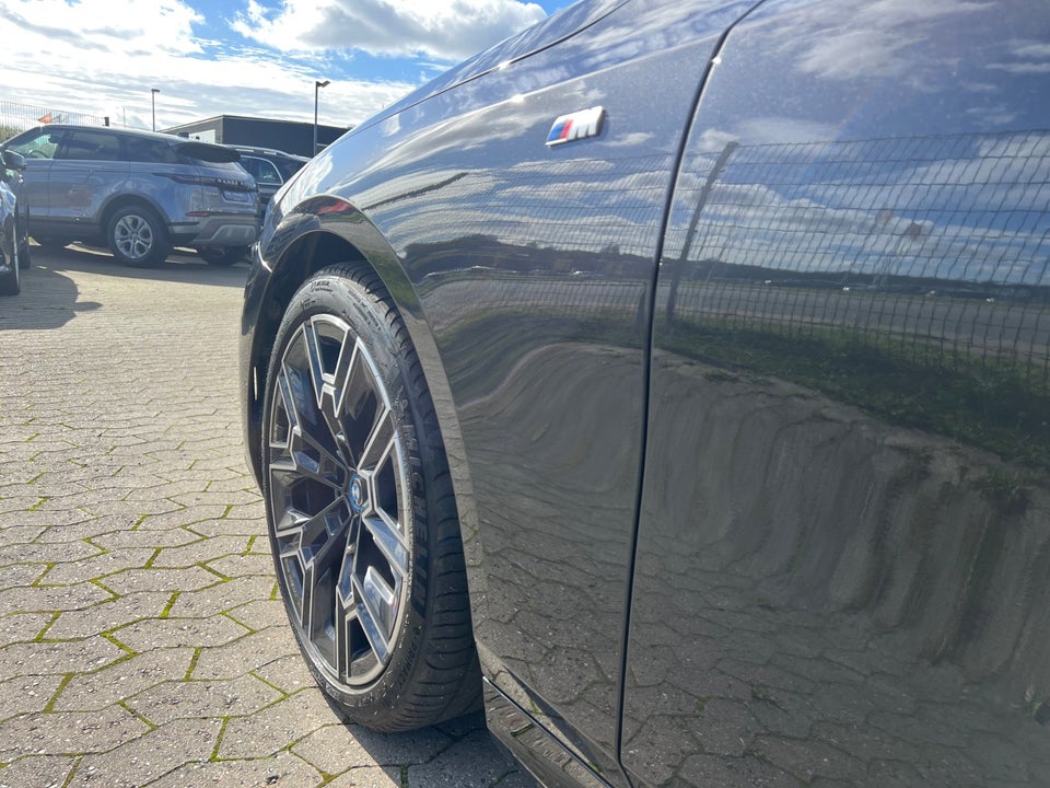 BMW i5 eDrive40 M-Sport Pro 4d