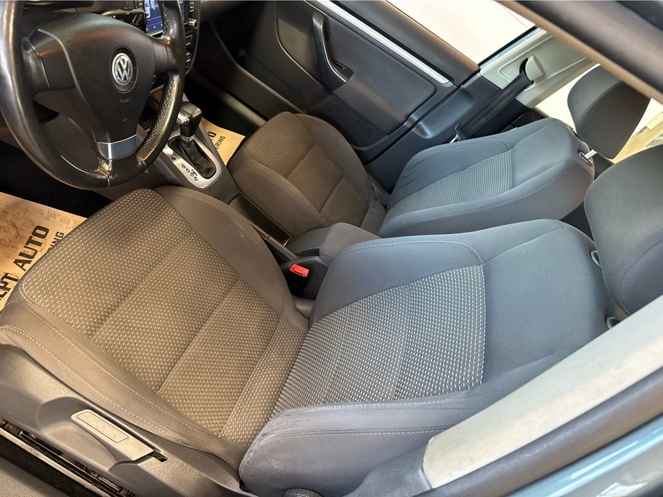 VW Golf V 2,0 TDi 140 Comfortline Variant DSG 5d