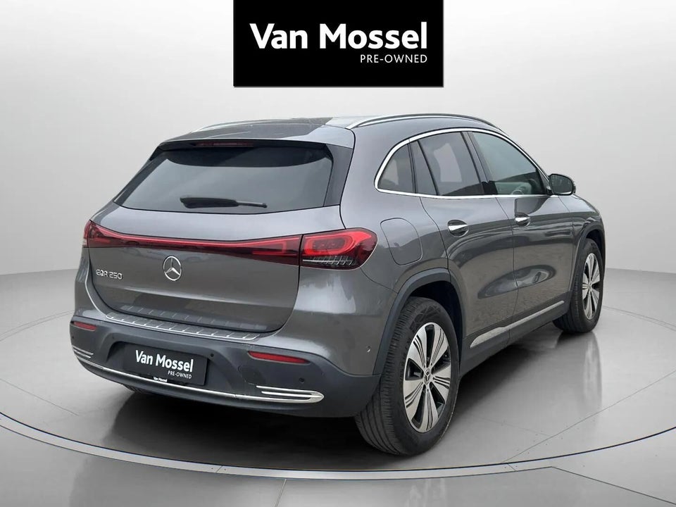 Mercedes EQA250 Progressive 5d