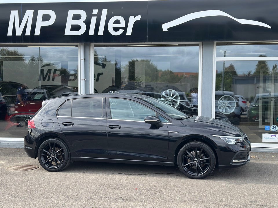VW Golf VIII 1,5 eTSi 150 Style DSG 5d