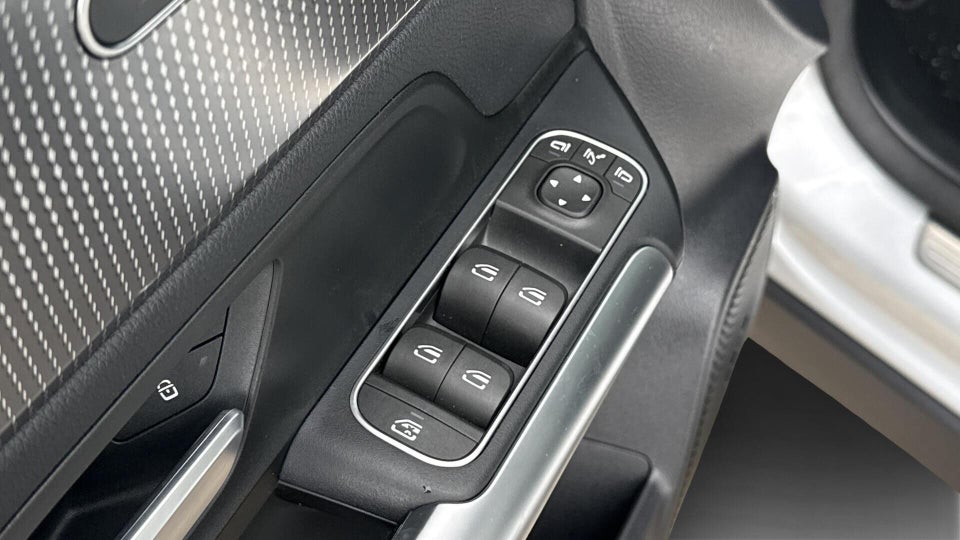 Mercedes EQA250+ Progressive 5d