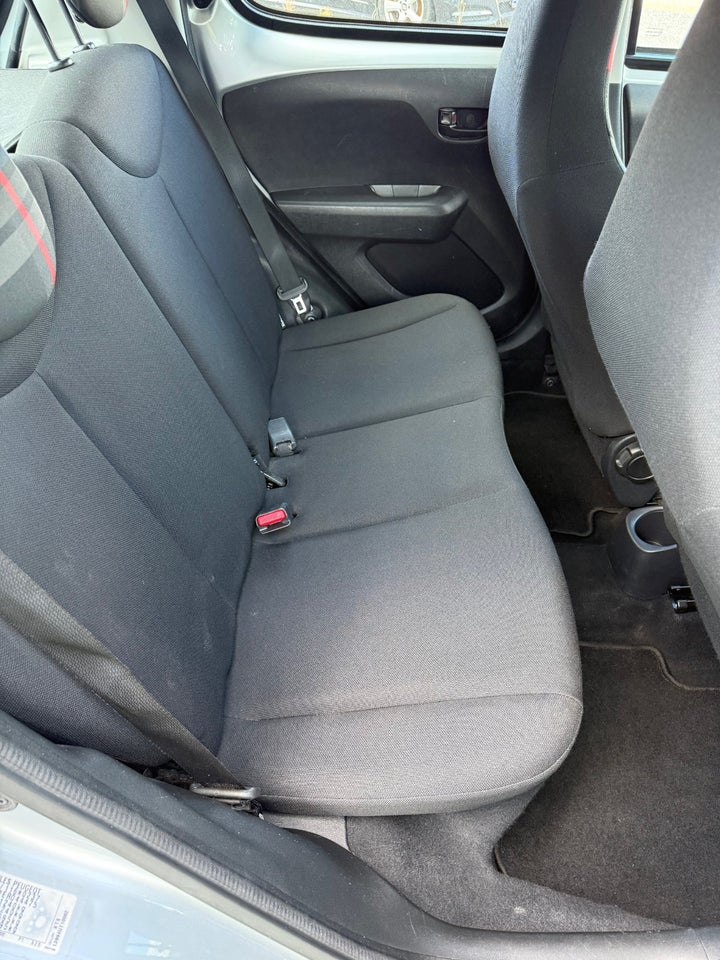 Peugeot 108 1,0 e-VTi 69 Allure 5d