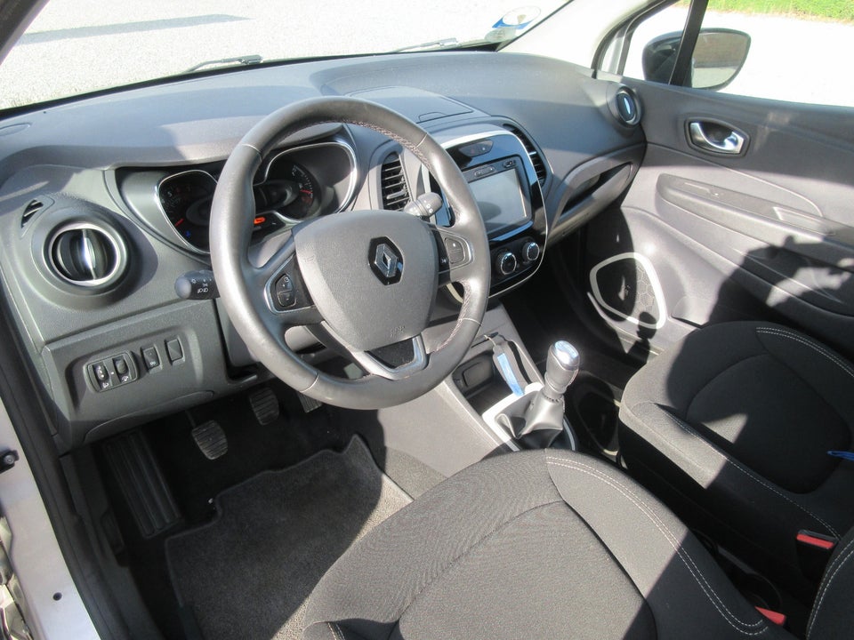 Renault Captur 1,2 TCe 120 Expression 5d