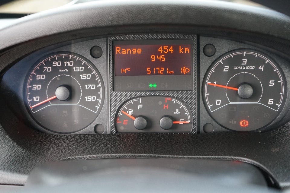 Peugeot Boxer 335 2,2 BlueHDi 165 L2 Plus 2d