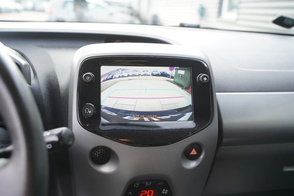 Toyota Aygo 1,0 VVT-i x-pose 5d