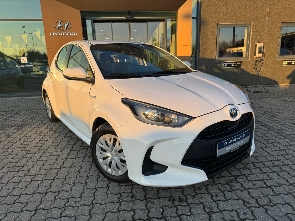 Toyota Yaris 1,5 Hybrid H1 e-CVT 5d