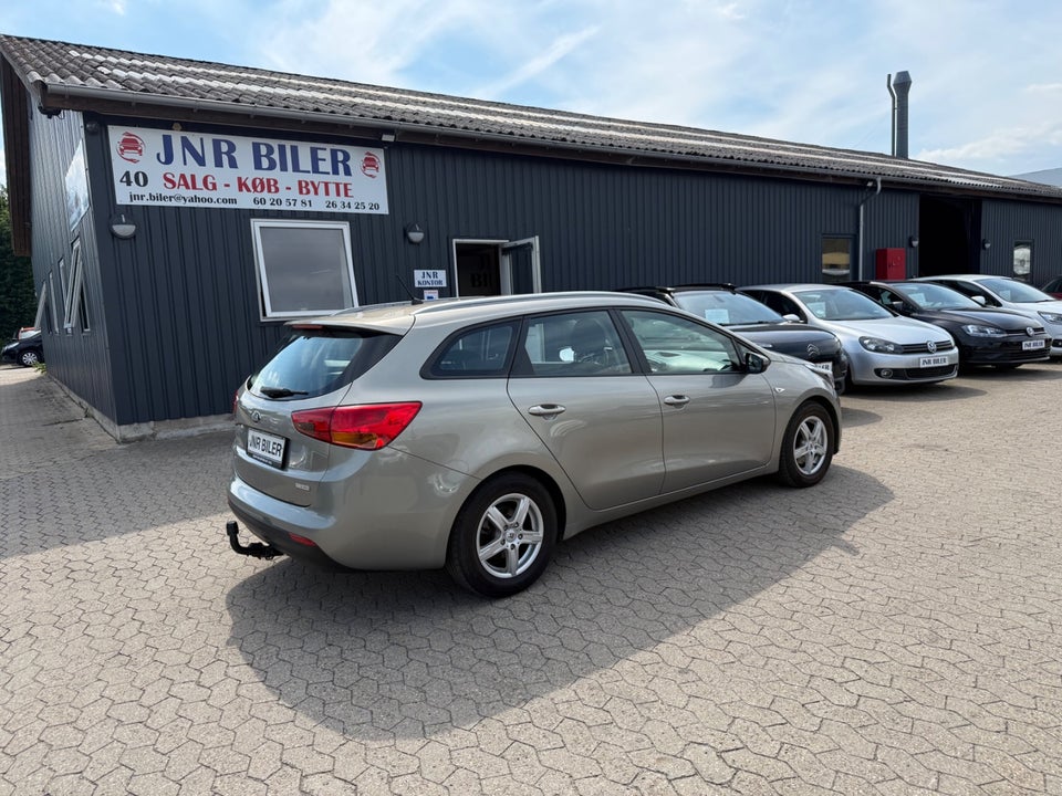 Kia Ceed 1,6 CRDi 128 Active SW 5d