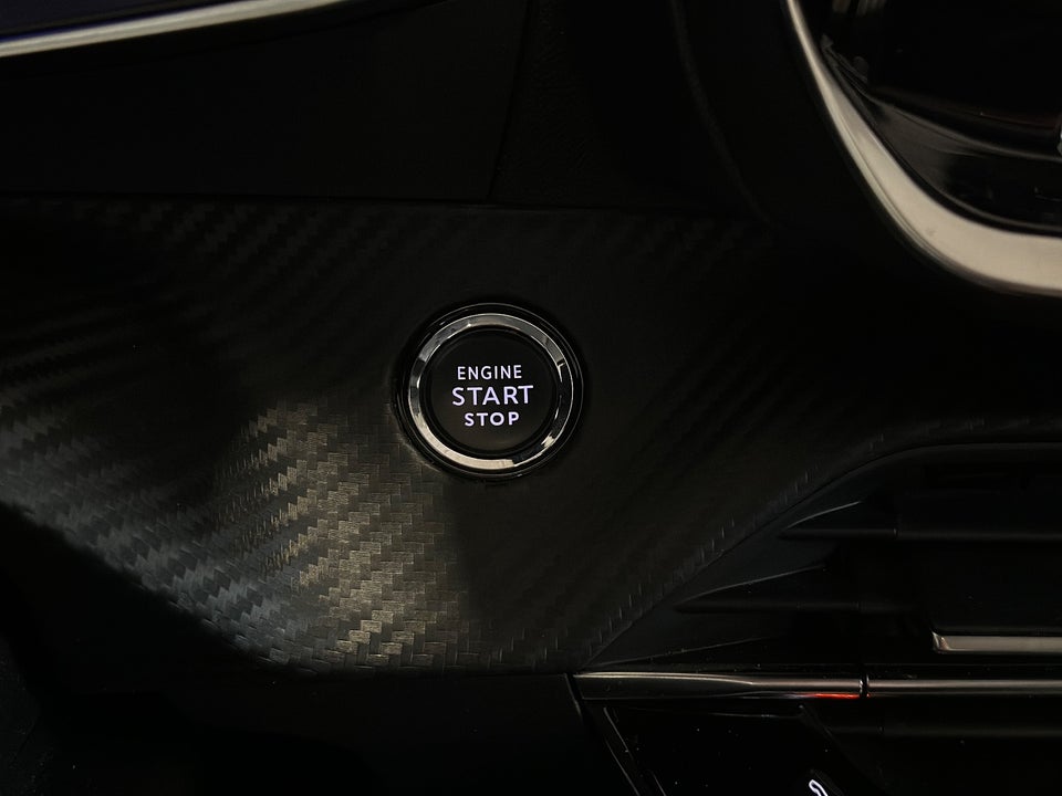 Peugeot 208 1,5 BlueHDi 100 Allure Sky 5d