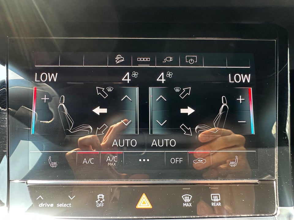 Audi e-tron 55 S-line quattro 5d