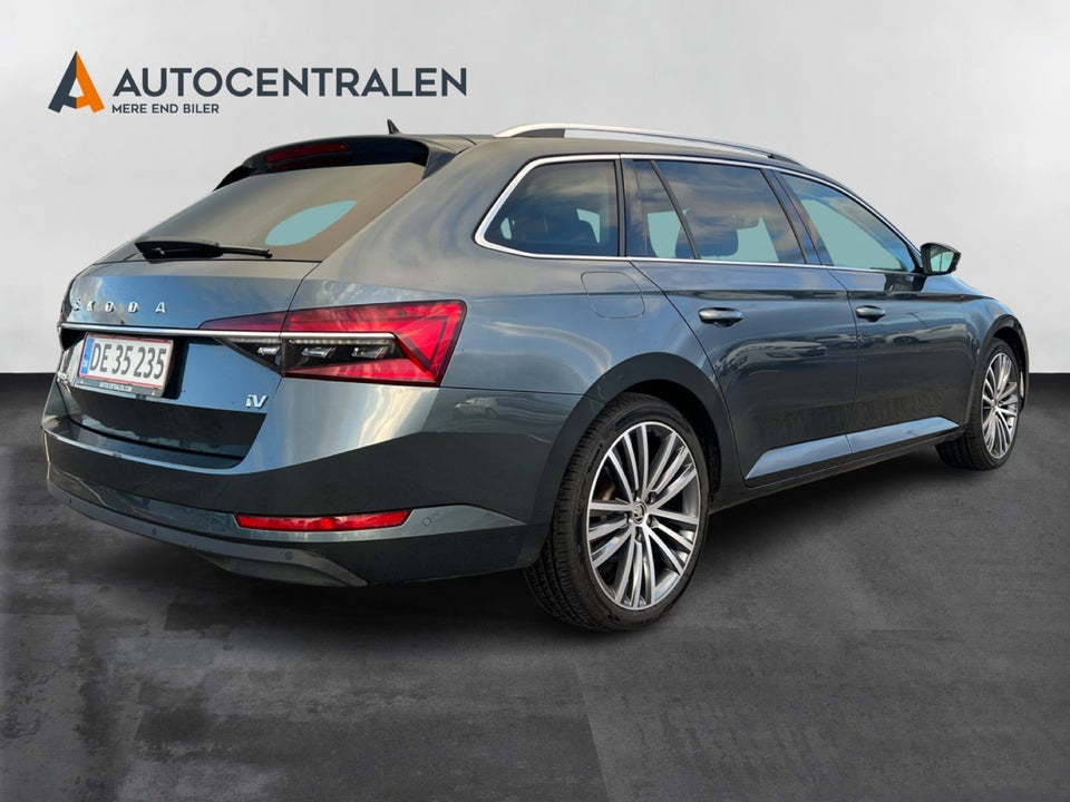 Skoda Superb 1,4 TSi iV Business Executive Combi DSG 5d