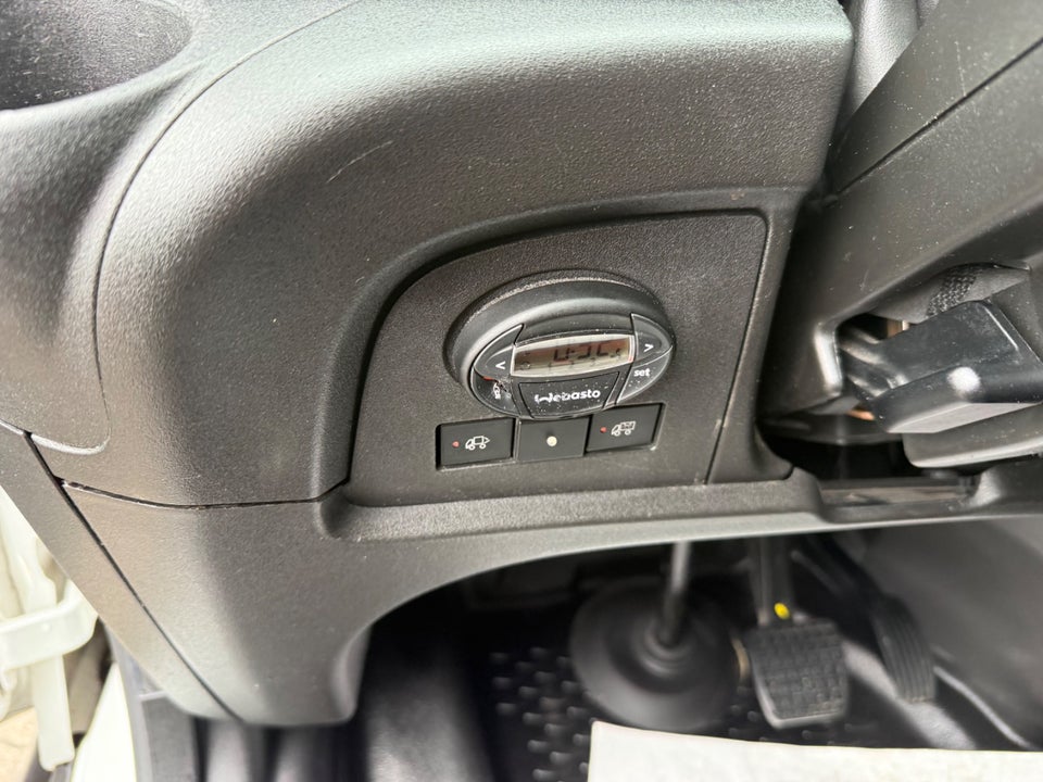 Iveco Daily 2,3 35S16 Alukasse m/lift AG8 2d