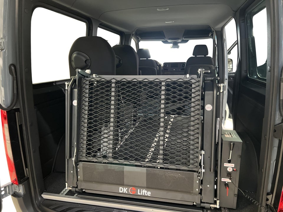 Mercedes Sprinter 215 2,0 CDi A1 Tourer aut. RWD