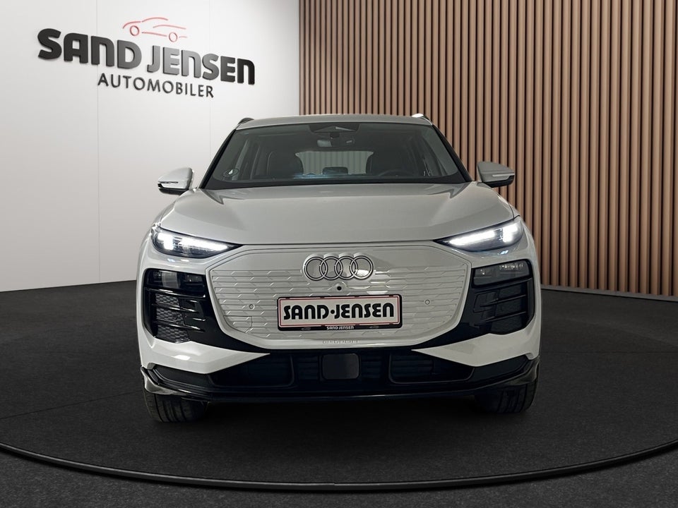 Audi Q6 e-tron Progress performance 5d