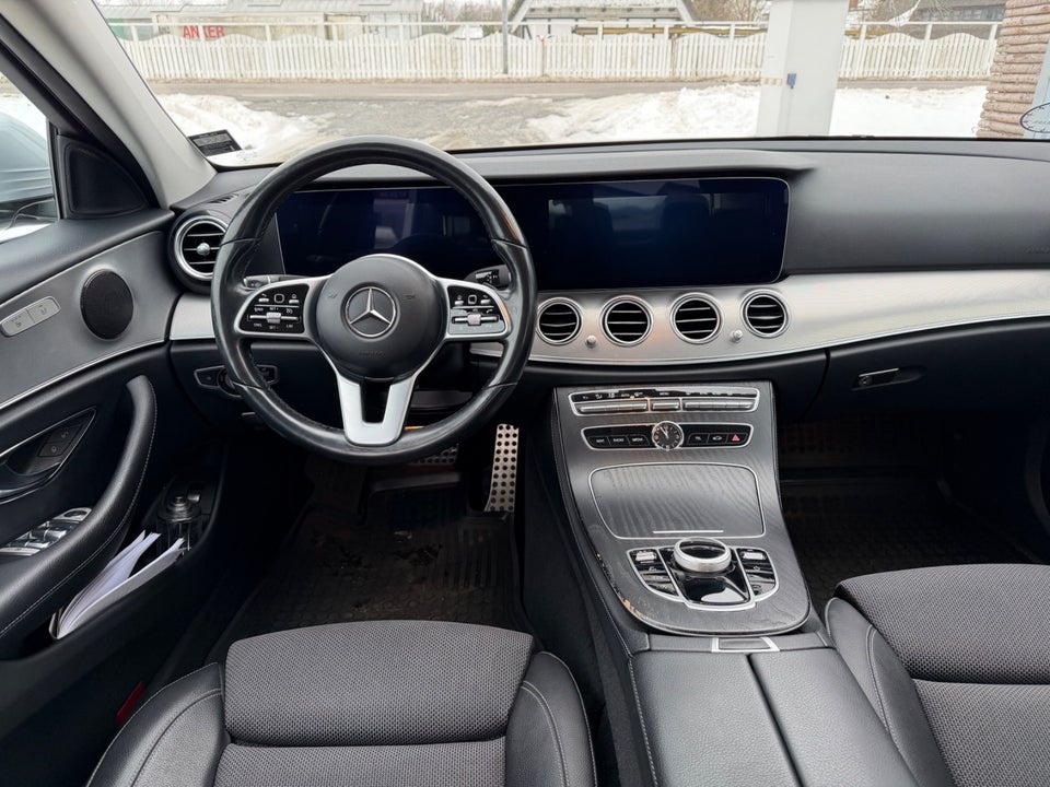 Mercedes E220 d 2,0 AMG Line aut. 4d
