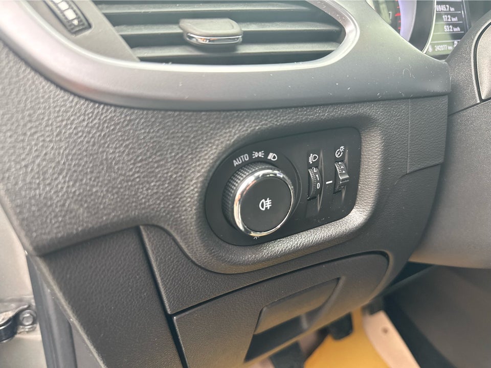 Opel Astra 1,0 T 105 Enjoy Sports Tourer 5d