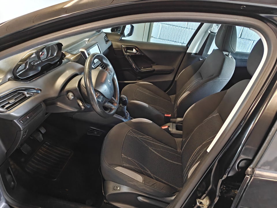 Peugeot 208 1,4 HDi 68 Active 5d