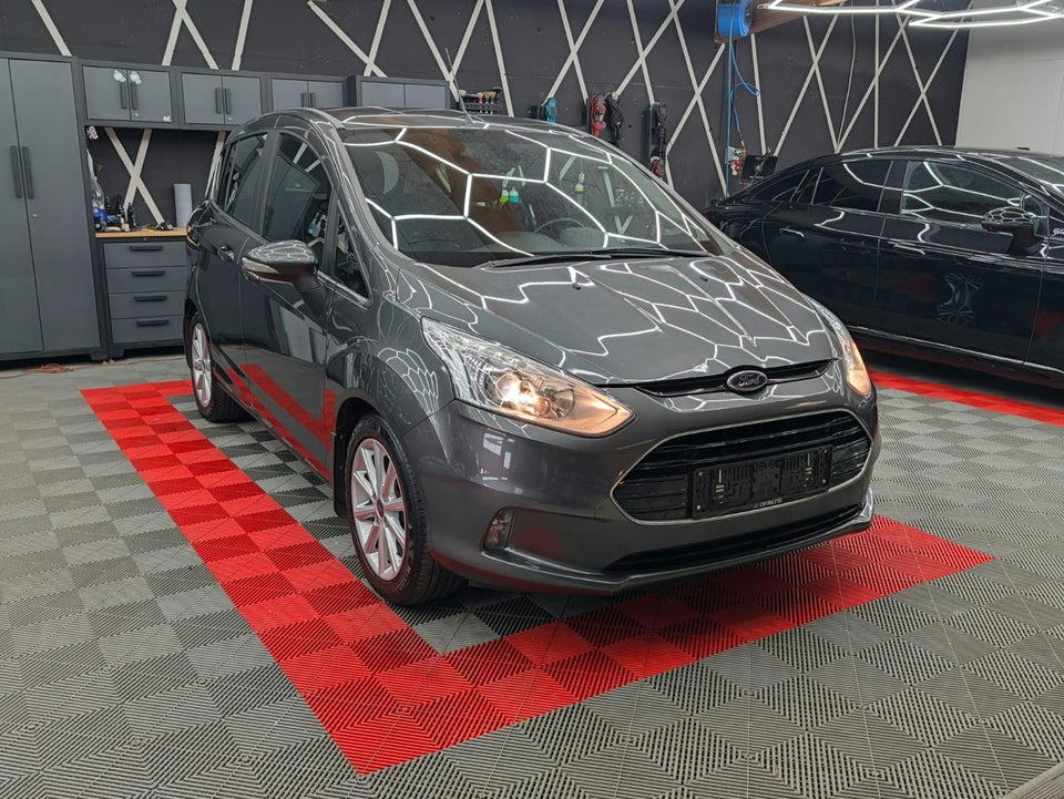 Ford B-MAX 1,0 SCTi 125 Titanium 5d
