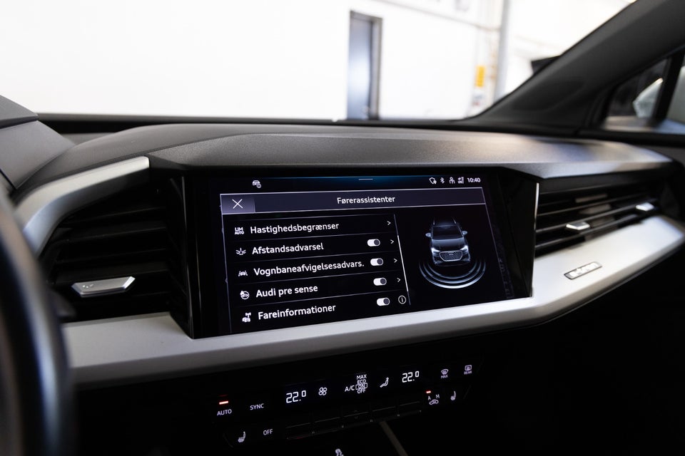 Audi Q4 e-tron 40 S-line 5d