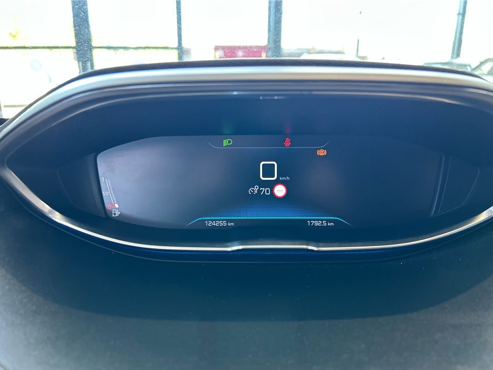 Peugeot 5008 1,2 e-THP 130 Active 7prs 5d