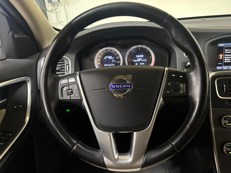 Volvo V60 2,0 D3 163 Summum aut. 5d